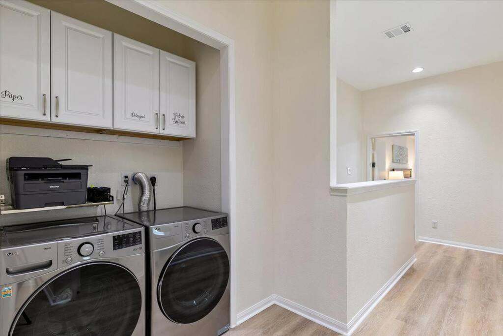 Lucky House - Tranquility In The Middle Of Houston - Tv In Every Room - 300 M2 Экстерьер фото